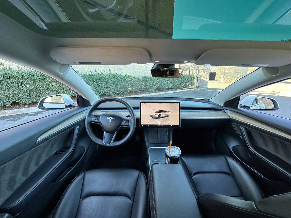 2023 Tesla Model 3 - Image 3 of 12