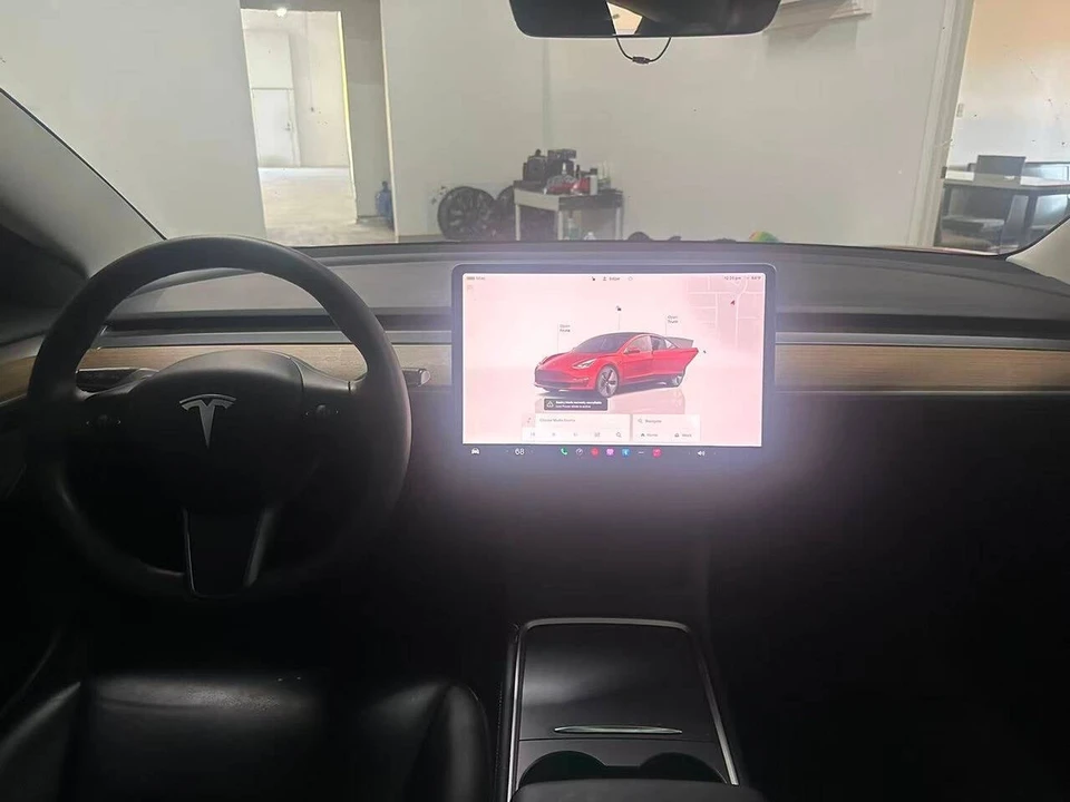 2023 Tesla Model 3 - Image 6 of 10