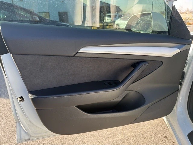 2023 Tesla Model 3 - Image 10 of 21
