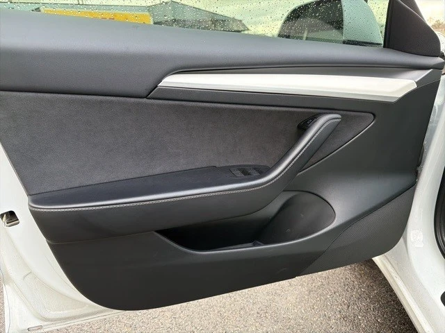 2023 Tesla Model 3 - Image 10 of 21