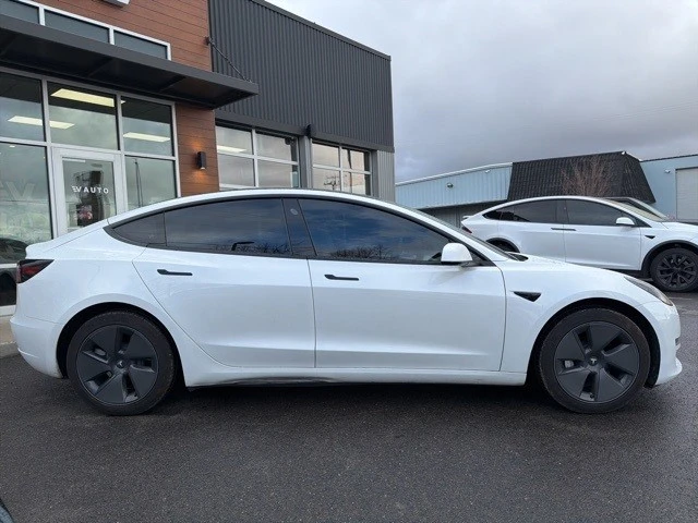 2023 Tesla Model 3 - Image 9 of 21