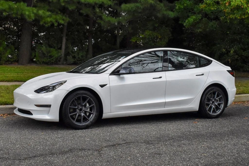 2023 Tesla Model 3 - Image 2 of 12