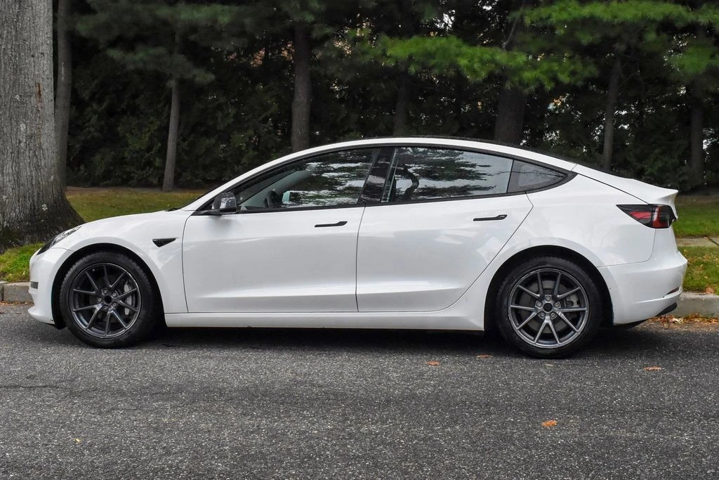 2023 Tesla Model 3 - Image 4 of 12