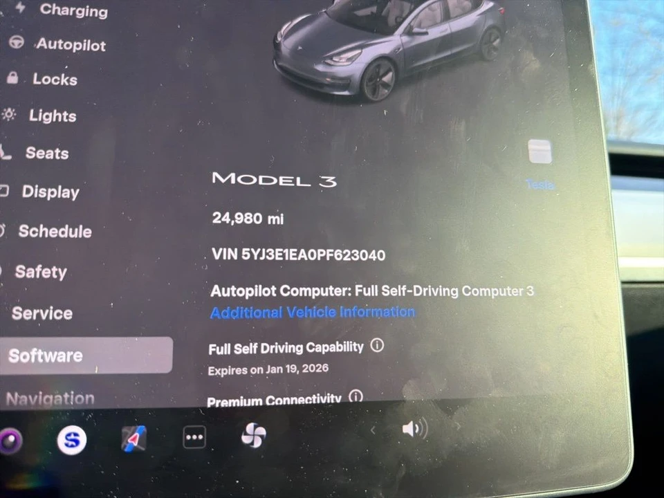 2023 Tesla Model 3 - Image 13 of 13