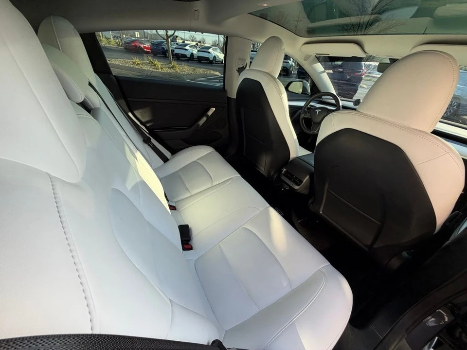 2023 Tesla Model 3 - Image 12 of 13