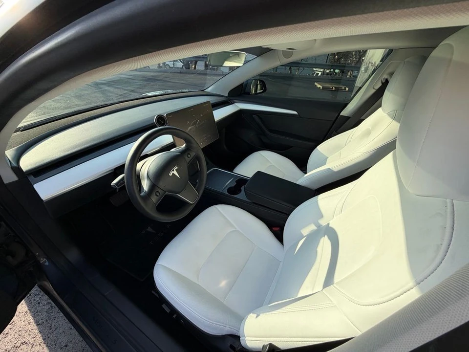 2023 Tesla Model 3 - Image 6 of 13