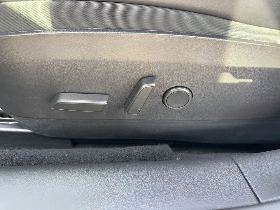 2023 Tesla Model 3 - Image 10 of 12