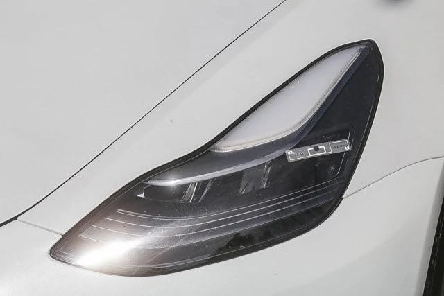2023 Tesla Model 3 - Image 7 of 21
