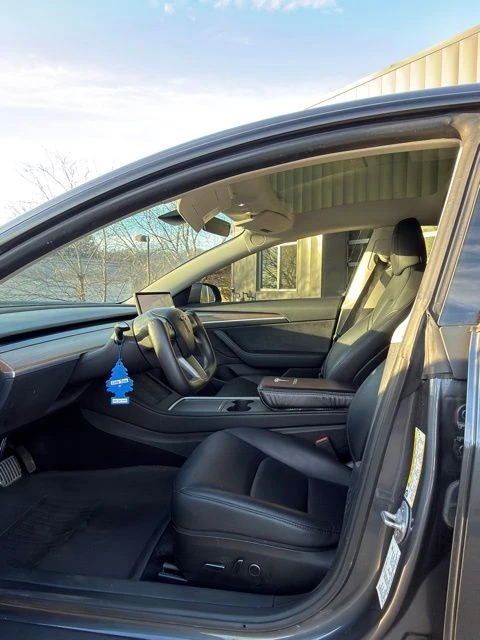 2023 Tesla Model 3 - Image 9 of 18