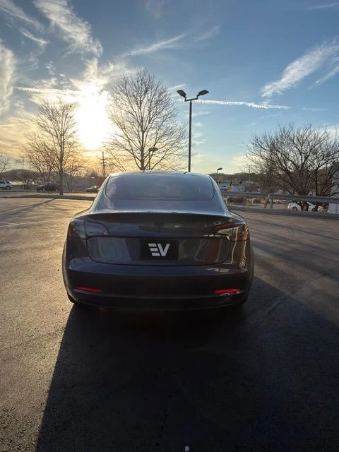2023 Tesla Model 3 - Image 5 of 18