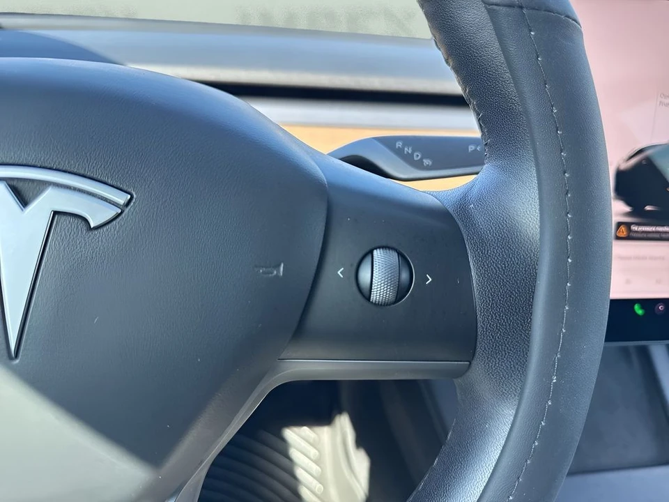 2023 Tesla Model 3 - Image 17 of 21