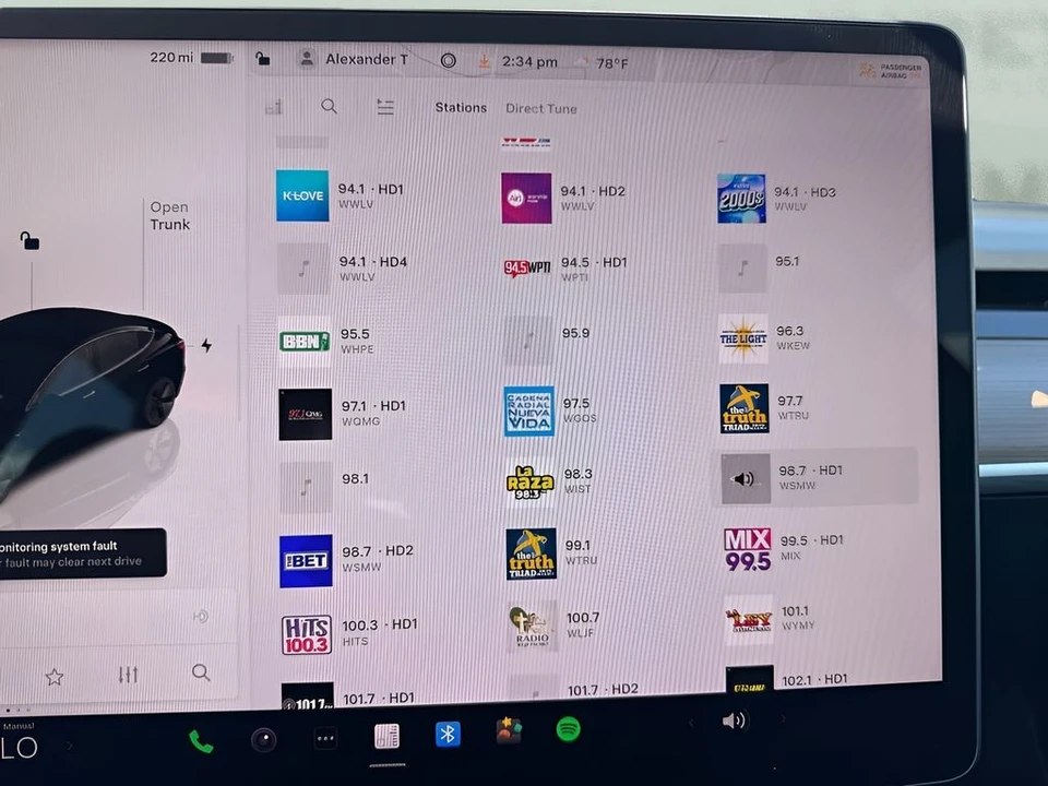 2023 Tesla Model 3 - Image 19 of 21
