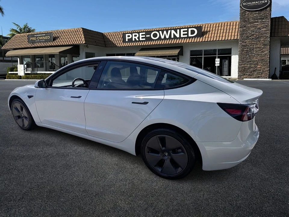 2023 Tesla Model 3 - Image 5 of 21