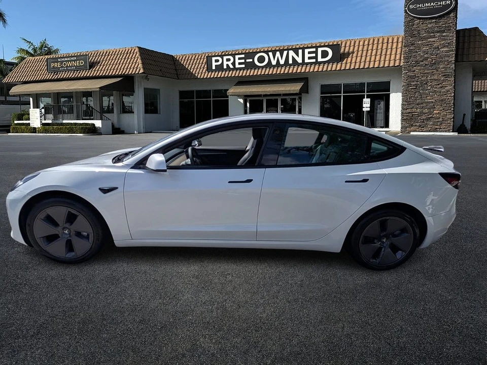 2023 Tesla Model 3 - Image 4 of 21