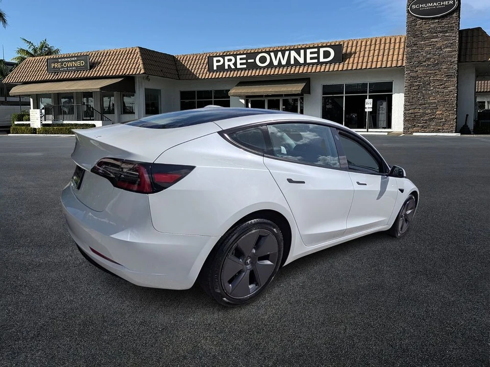 2023 Tesla Model 3 - Image 7 of 21