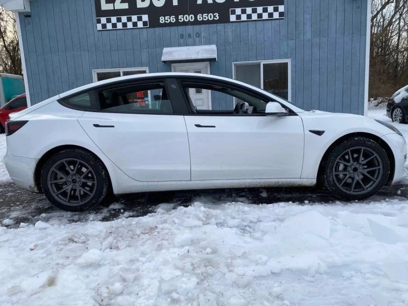2023 Tesla Model 3 - Image 3 of 12