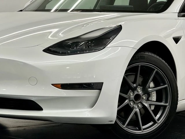 2023 Tesla Model 3 - Image 4 of 21