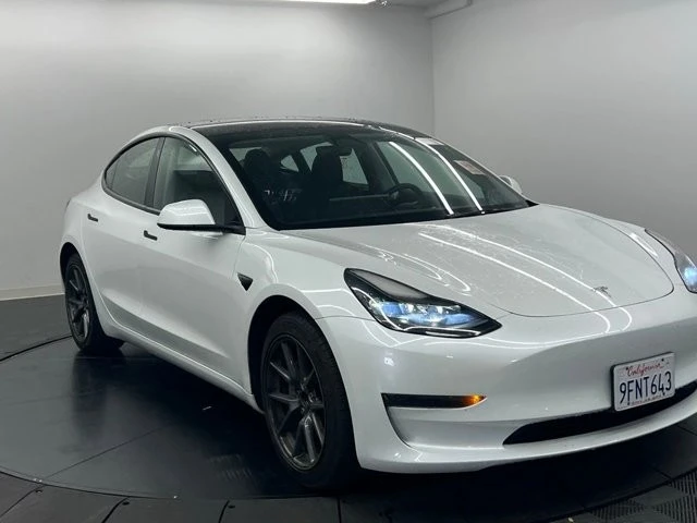 2023 Tesla Model 3 - Image 2 of 9