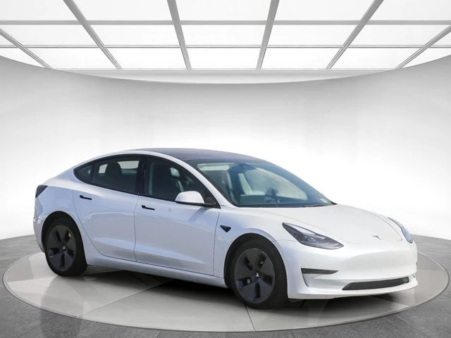 2023 Tesla Model 3 - Image 4 of 19