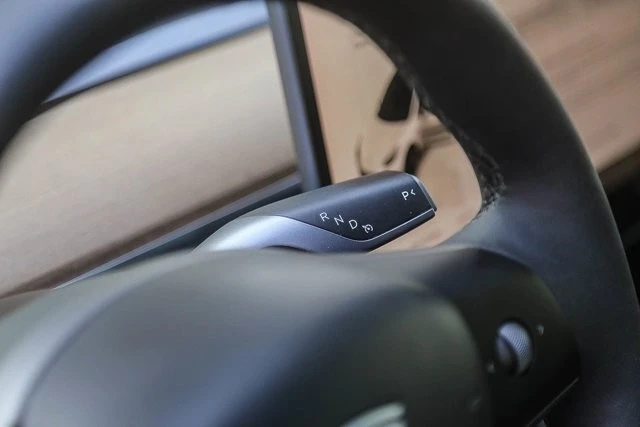 2023 Tesla Model 3 - Image 18 of 21