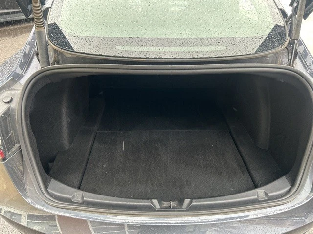 2023 Tesla Model 3 - Image 8 of 17