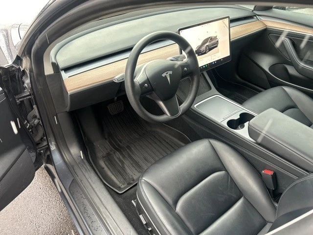 2023 Tesla Model 3 - Image 3 of 17