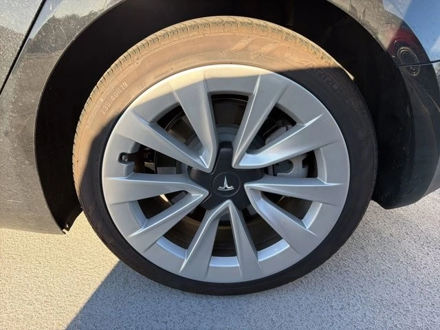 2023 Tesla Model 3 - Image 5 of 15