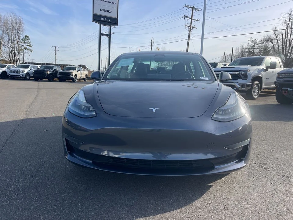 2023 Tesla Model 3 - Image 8 of 12