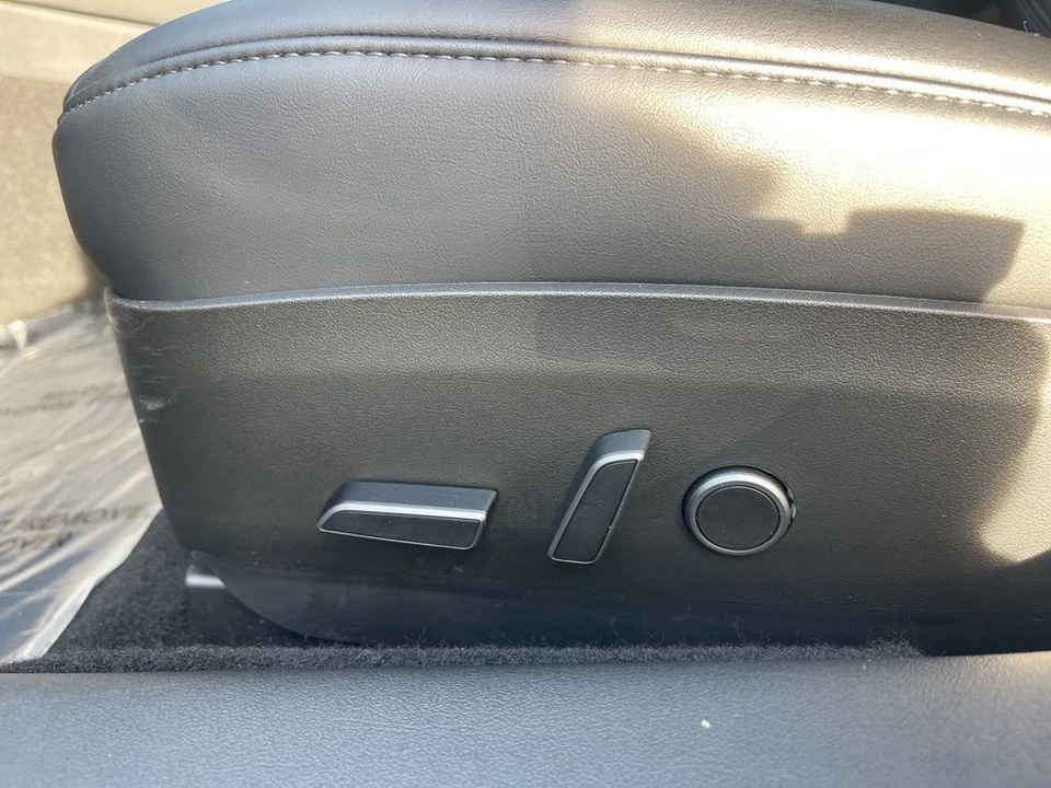 2023 Tesla Model 3 - Image 11 of 12