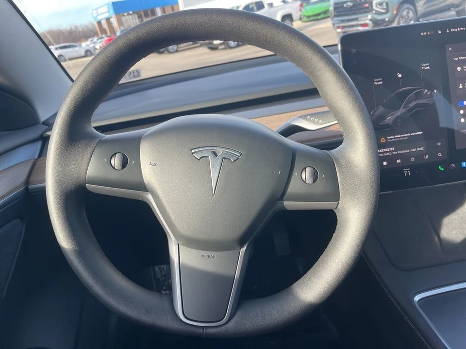 2023 Tesla Model 3 - Image 16 of 21