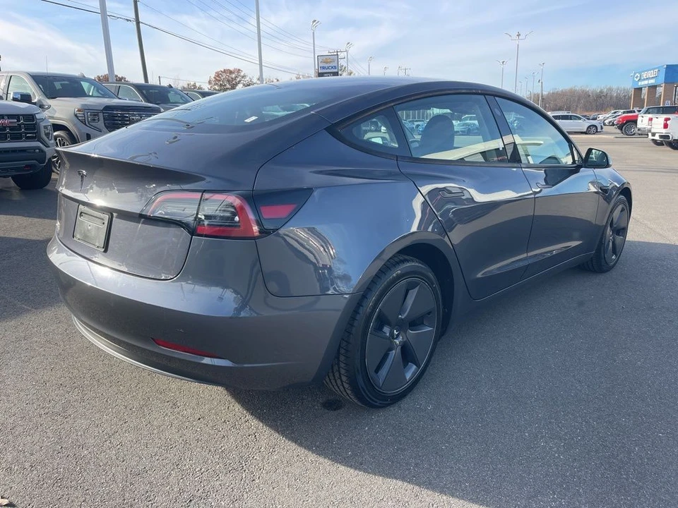 2023 Tesla Model 3 - Image 5 of 12