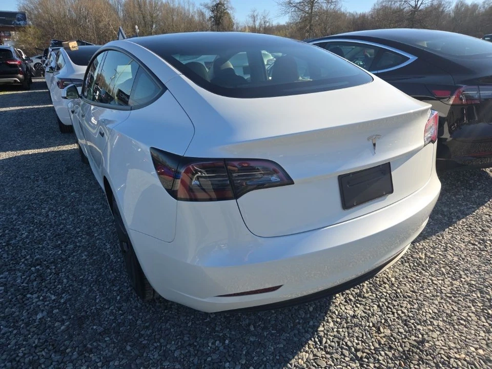 2023 Tesla Model 3 - Image 6 of 6