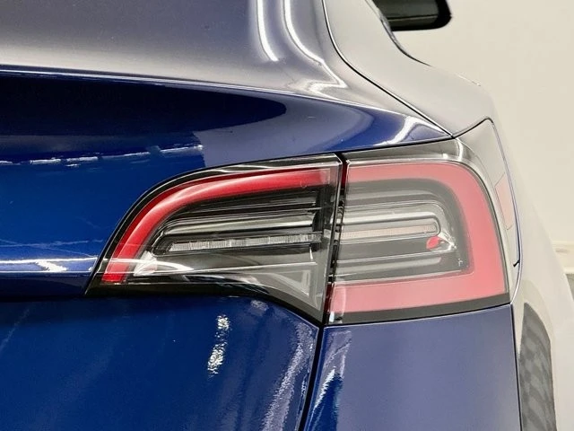 2023 Tesla Model 3 - Image 12 of 21