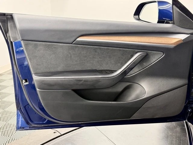 2023 Tesla Model 3 - Image 18 of 21