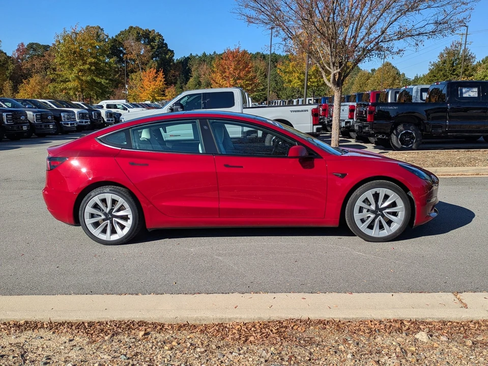 2023 Tesla Model 3 - Image 3 of 12