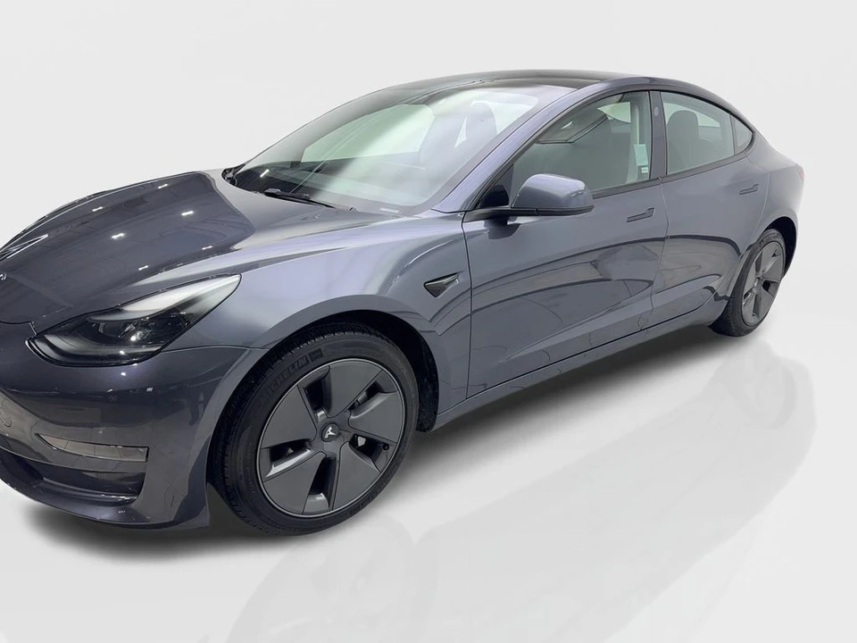 2023 Tesla Model 3 - Image 11 of 12