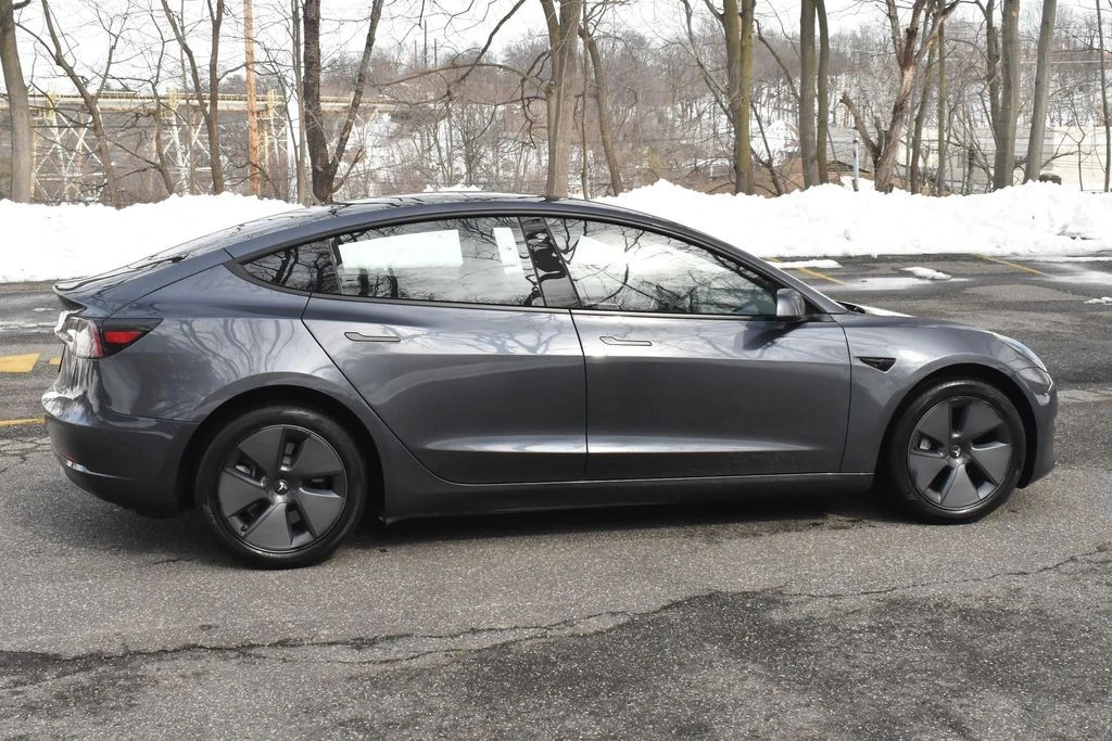 2023 Tesla Model 3 - Image 9 of 12