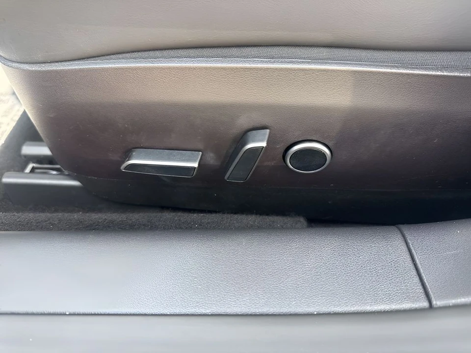 2023 Tesla Model 3 - Image 10 of 21