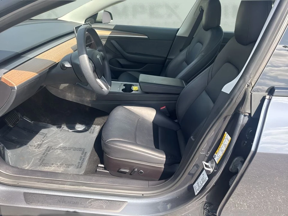 2023 Tesla Model 3 - Image 9 of 21