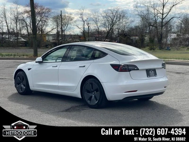 2023 Tesla Model 3 - Image 5 of 12