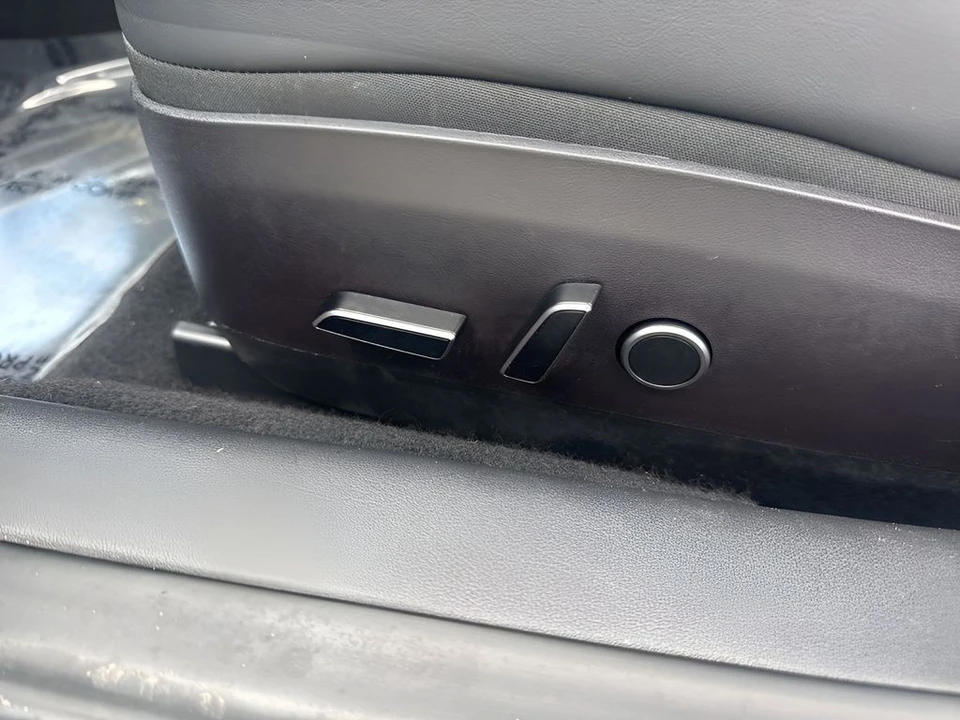 2023 Tesla Model 3 - Image 10 of 21