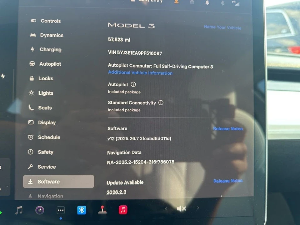 2023 Tesla Model 3 - Image 4 of 6