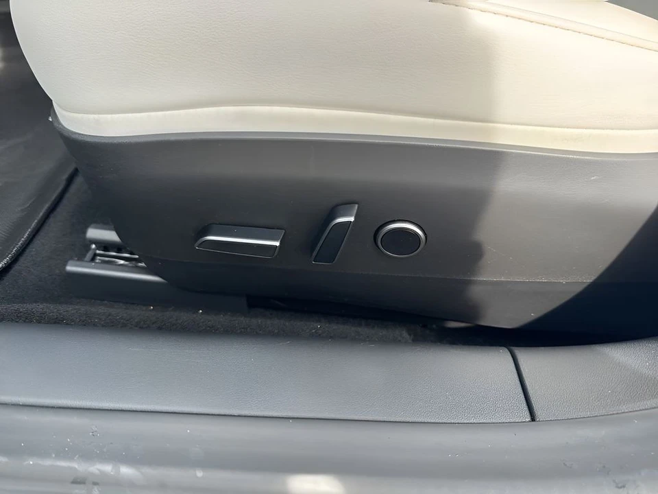 2023 Tesla Model 3 - Image 10 of 21