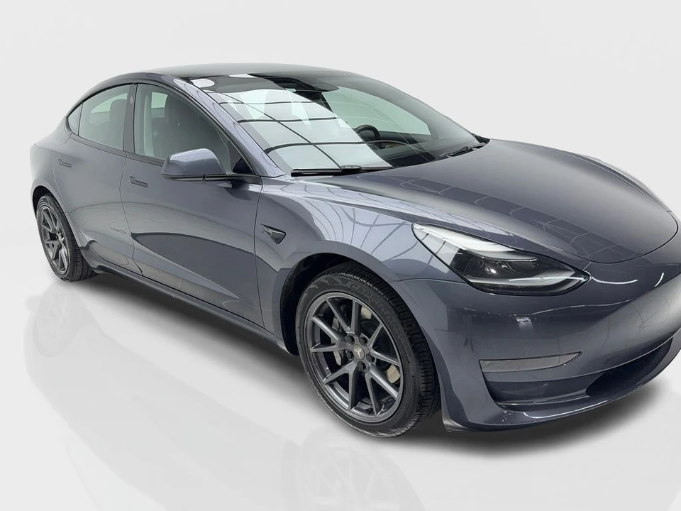 2023 Tesla Model 3 - Image 2 of 21