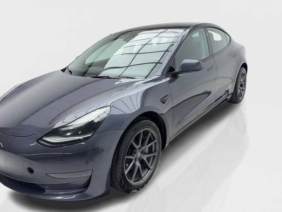 2023 Tesla Model 3 - Image 3 of 12