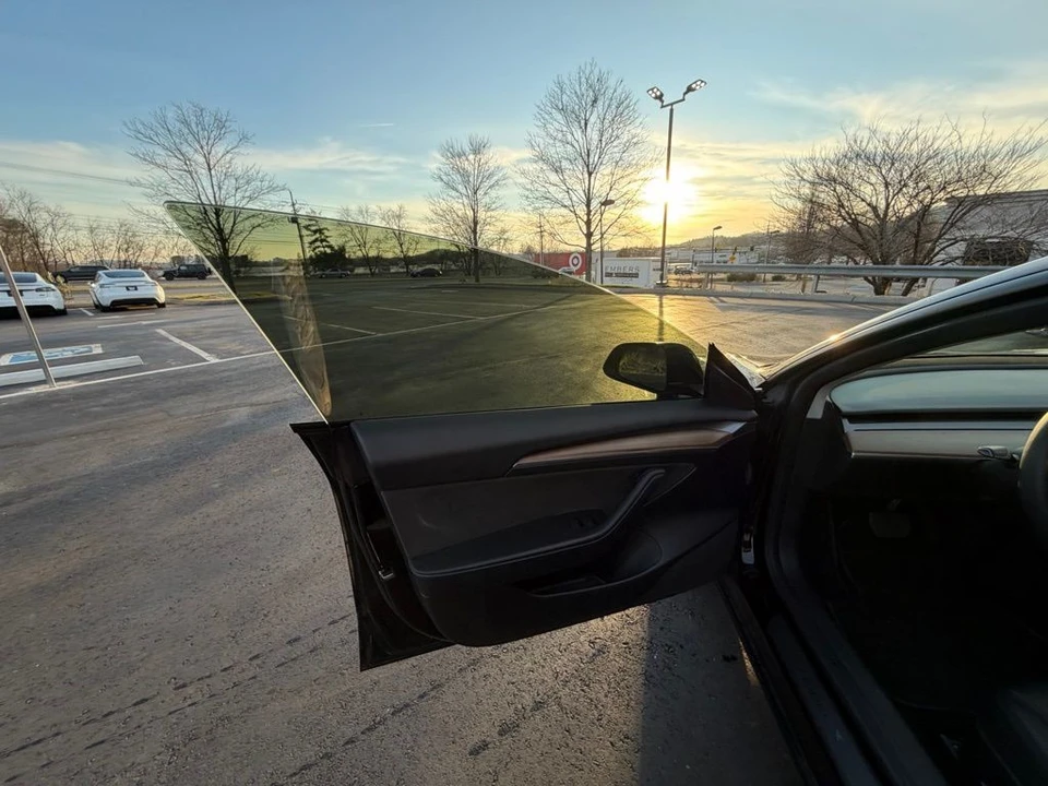 2023 Tesla Model 3 - Image 7 of 16