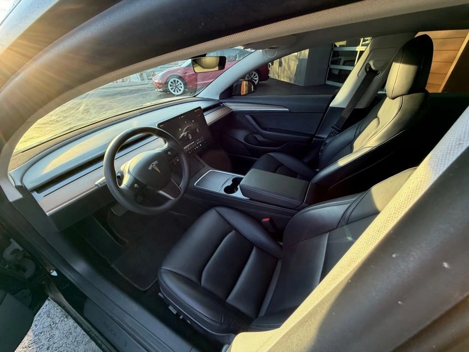 2023 Tesla Model 3 - Image 8 of 16