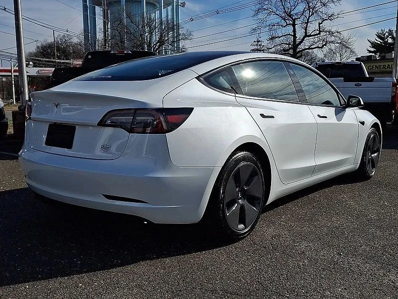 2023 Tesla Model 3 - Image 7 of 12