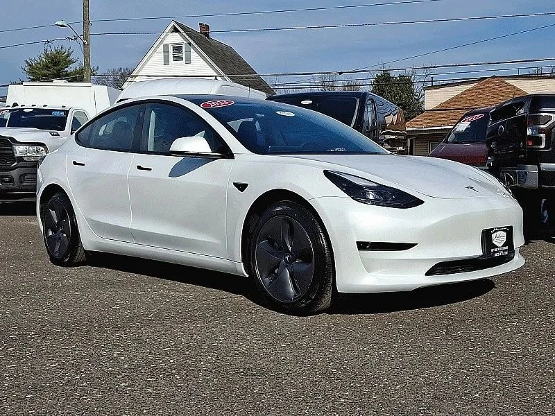 2023 Tesla Model 3 - Image 2 of 12
