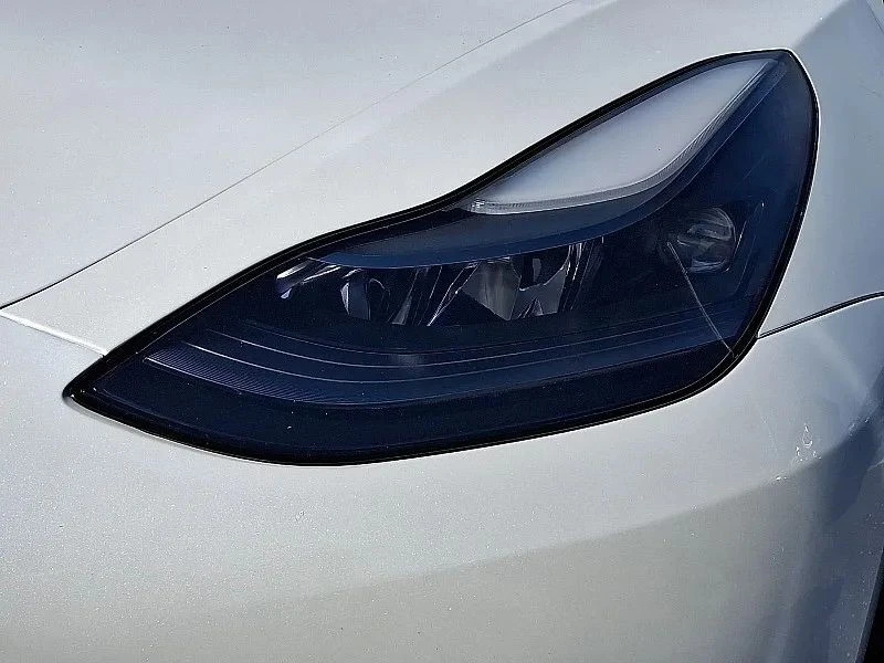 2023 Tesla Model 3 - Image 10 of 12